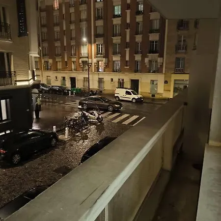 Pour 1 à 4 Pers Localisé Dans Un Quartier Chic