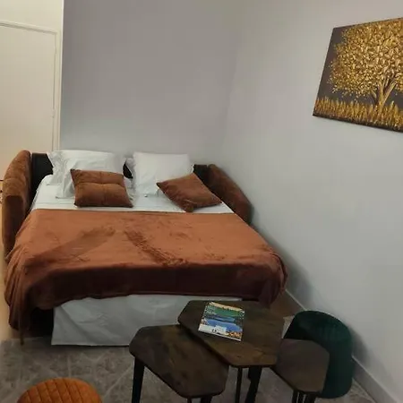 Pour 1 à 4 Pers Localisé Dans Un Quartier Chic Apartamento